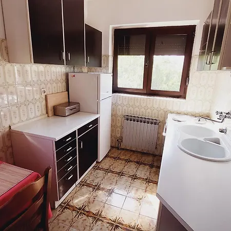 Apartman Cosy Flat On Flurishing Urban Homestead *